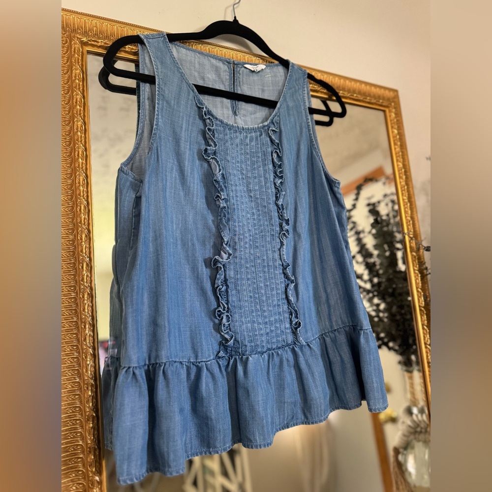 Crown & Ivy Chambray Ruffle Peplum Tank Top Blue Greece Coastal Summer Chic - Picture 2 of 5